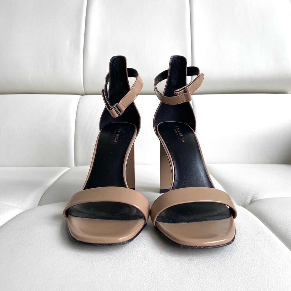 VIA SPIGA Ankle Strap Heels